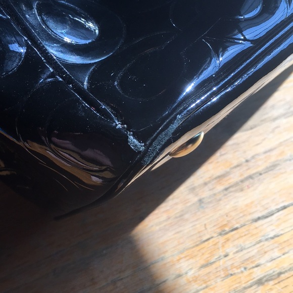 Coach patent leather diaper bag - Picture 5 of 6